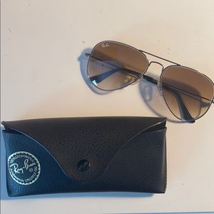 Ray ban aviators 100% UV Protection